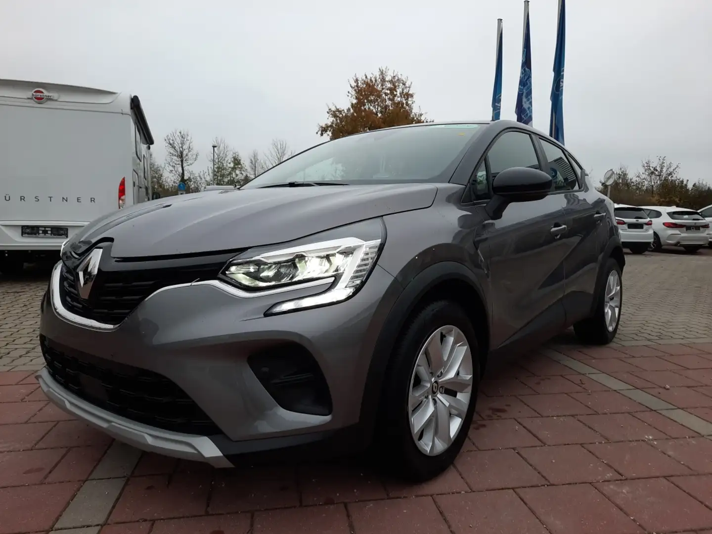 Renault Captur II 1.0 TCe 90 Evolution LED Navi Kamera Fekete - 2