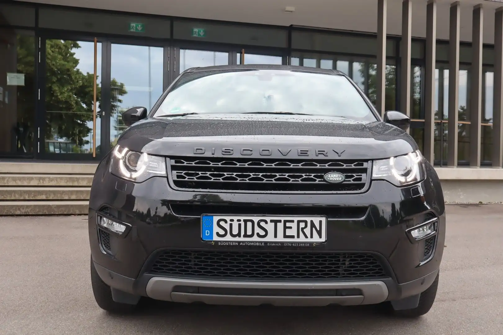 Land Rover Discovery Sport SE AWD/Aut/Service Neu Schwarz - 2