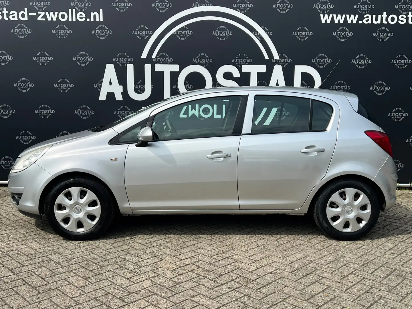 Opel Corsa 1.0-12V Business NL-Auto/NAP/Airco/Apk/5 Deurs Grijs - 2