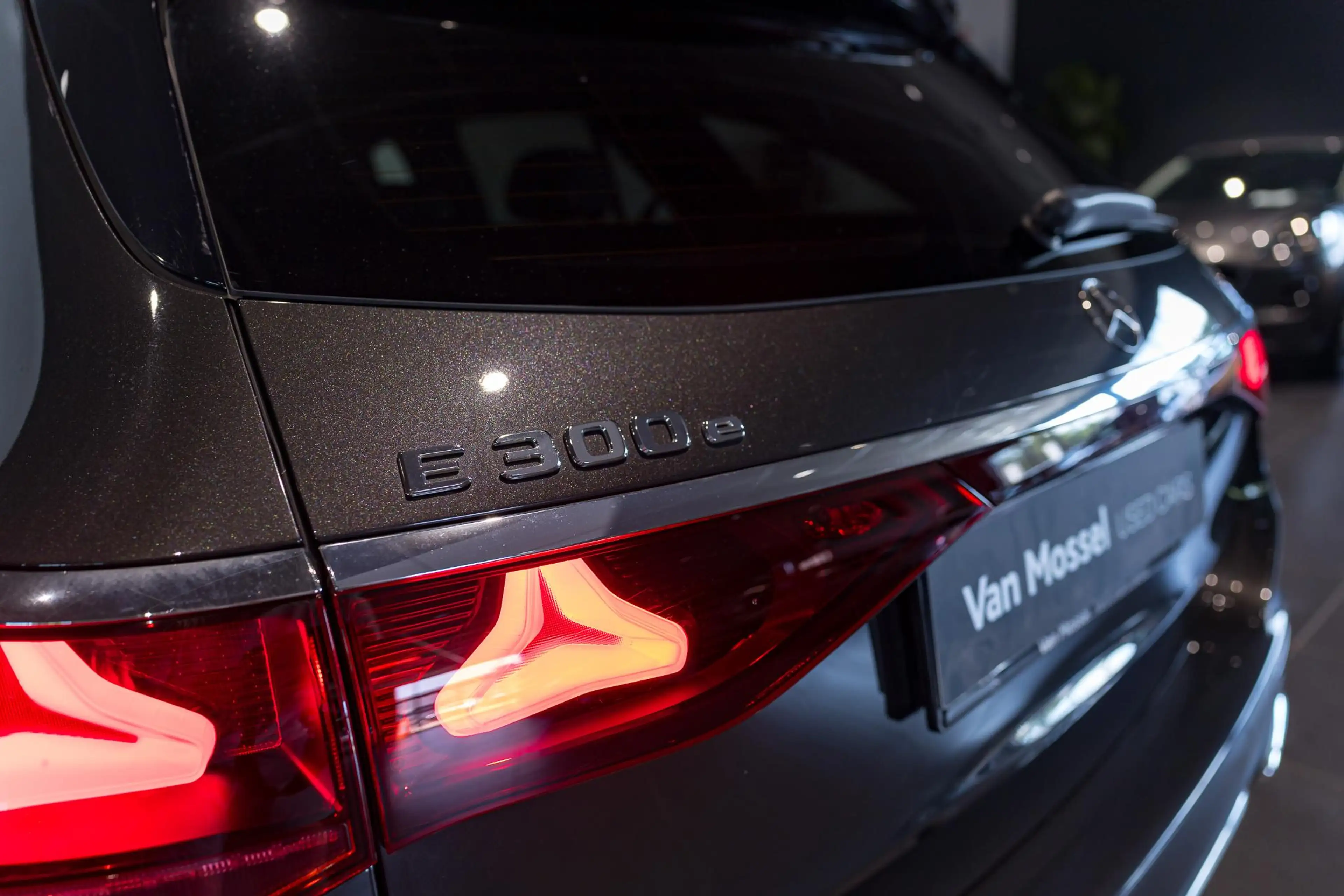 Mercedes-Benz E 300 300e AMG LINE Estate | SoH 99,14% | BURMESTER | TR — photo 12