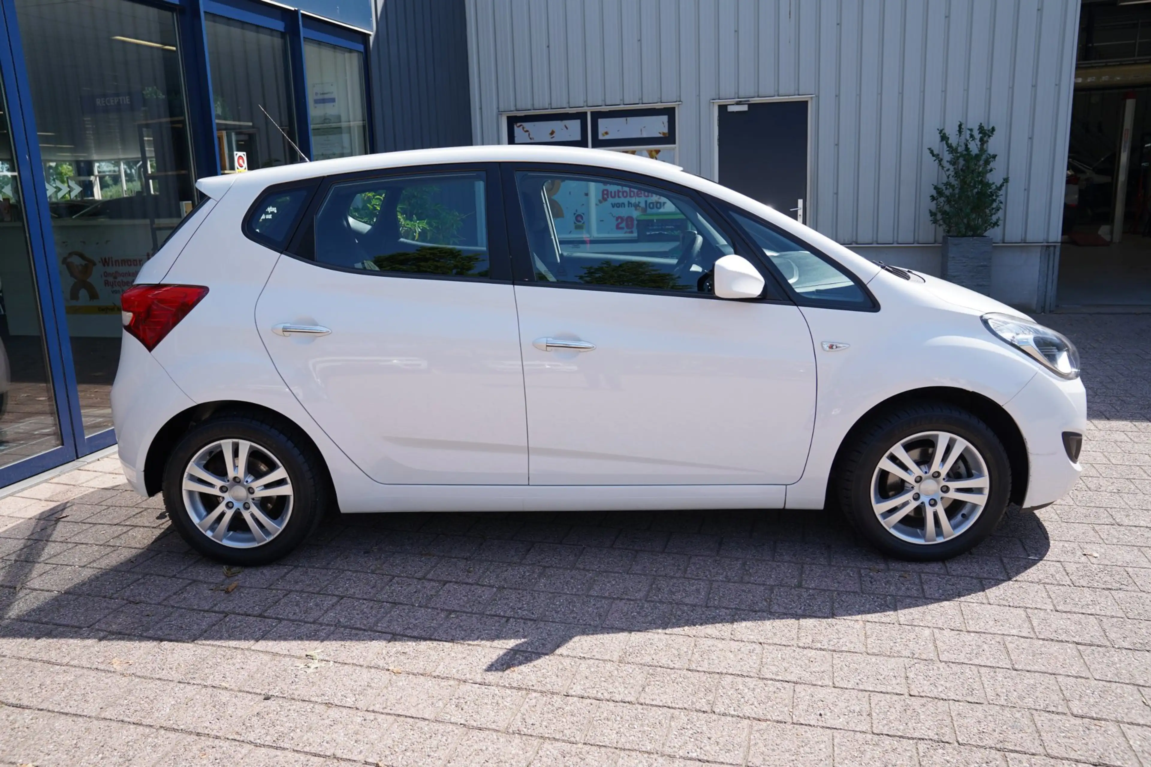 Hyundai iX20 1.4i i-Motion|Prijs rijklaar incl 12 mnd garantie| — photo 9