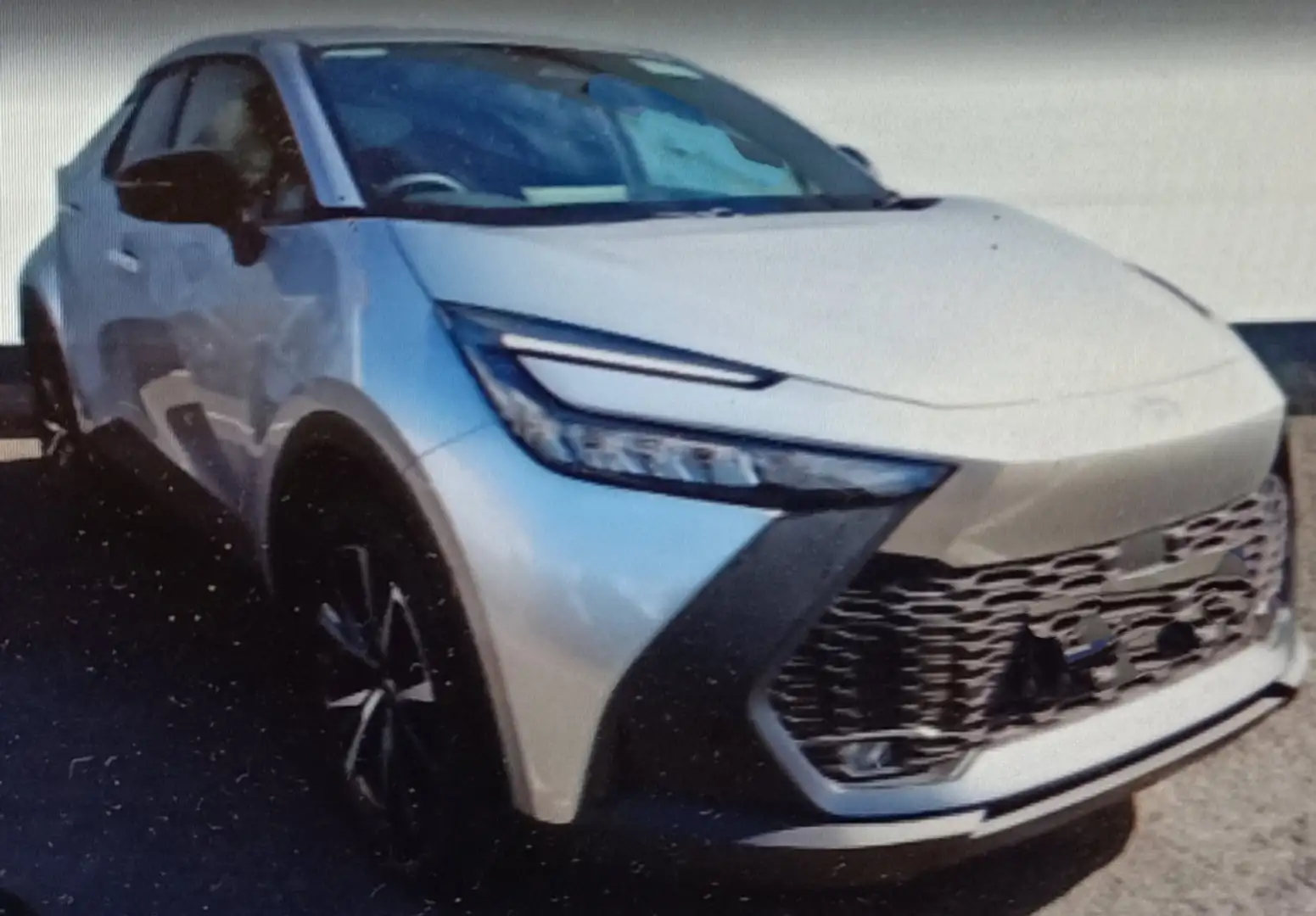 Toyota C-HR 1.8 hev Trend fwd e-cvt - 1