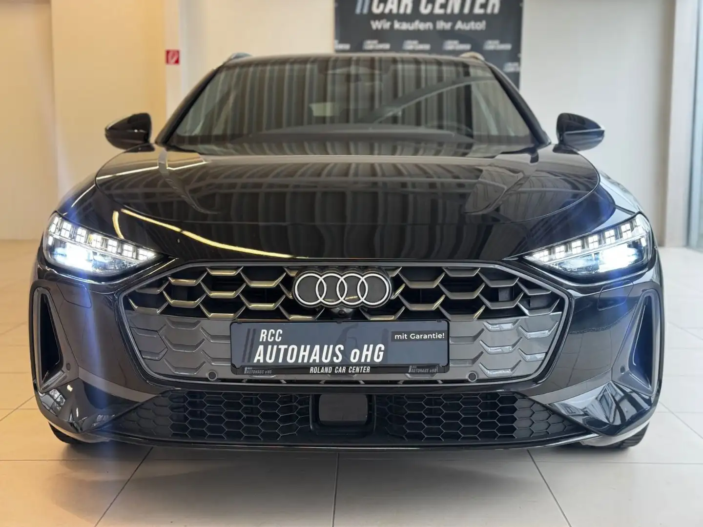 Audi A5 Avant TFSI quattro Sport Navi AHK Schwarz - 2