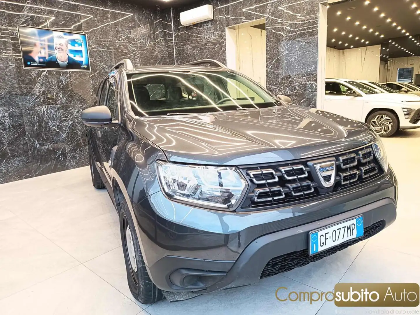 Dacia Duster 1.0 TCe GPL 4x2 Prestige Grigio - 2