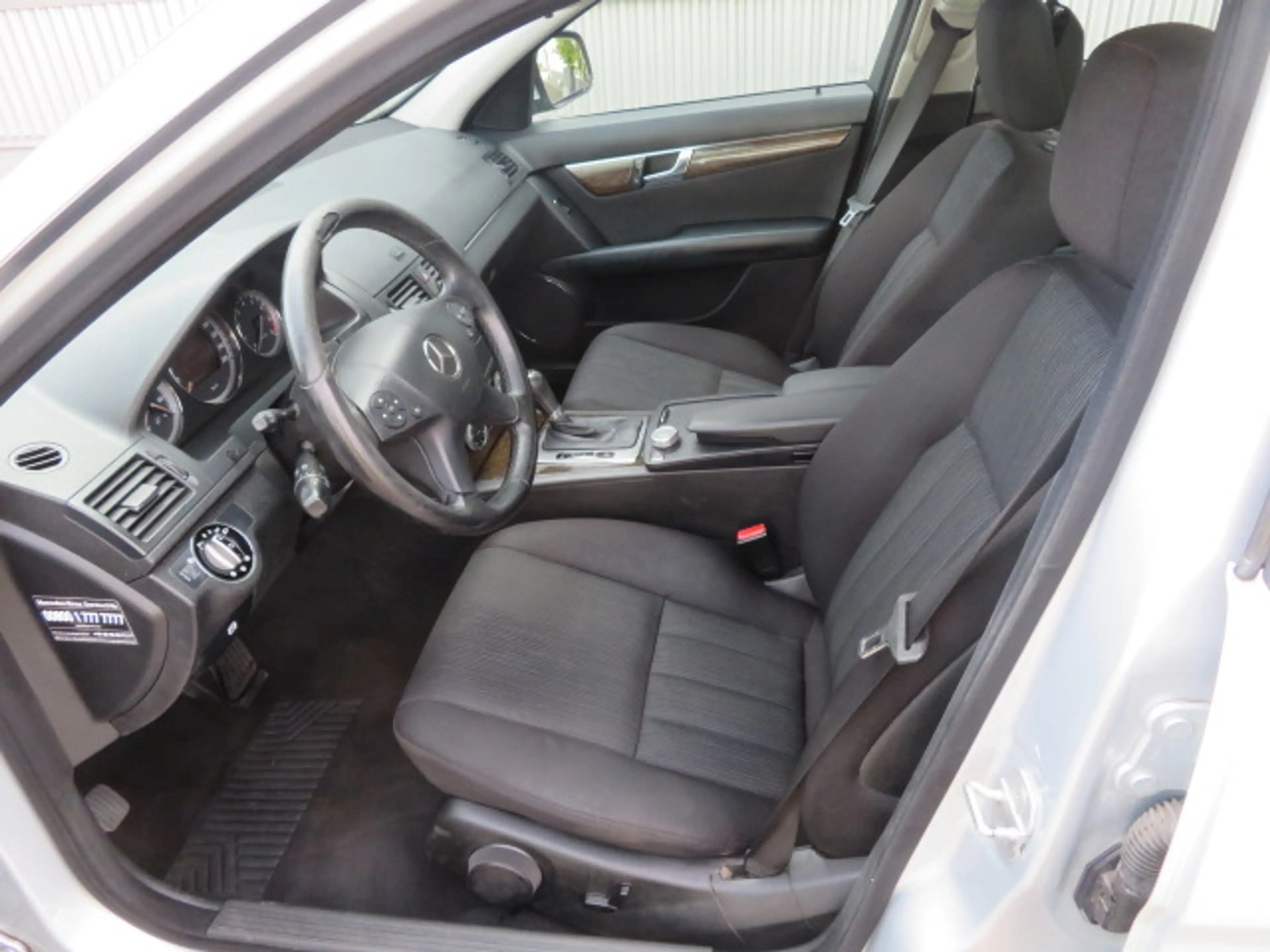 Mercedes-Benz C 200 C-Klasse Kompressor Automatik Classic — photo 10