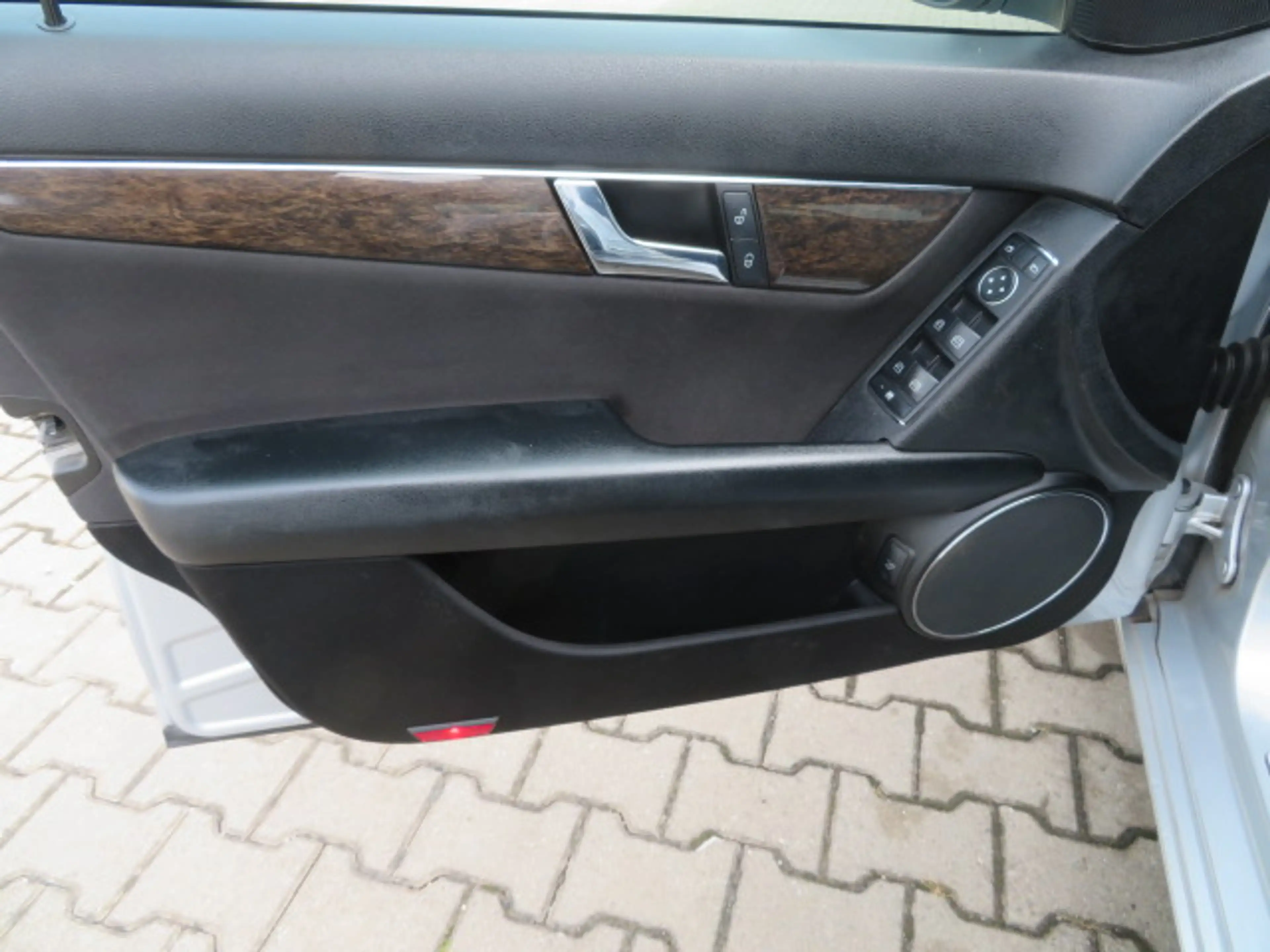Mercedes-Benz C 200 C-Klasse Kompressor Automatik Classic — photo 11