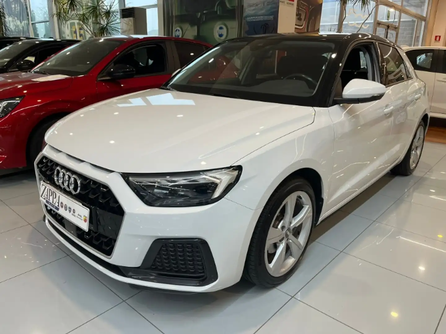 Audi A1 Sportback 30 1.0 tfsi Admired 116cv s-tronic my20 Weiß - 1