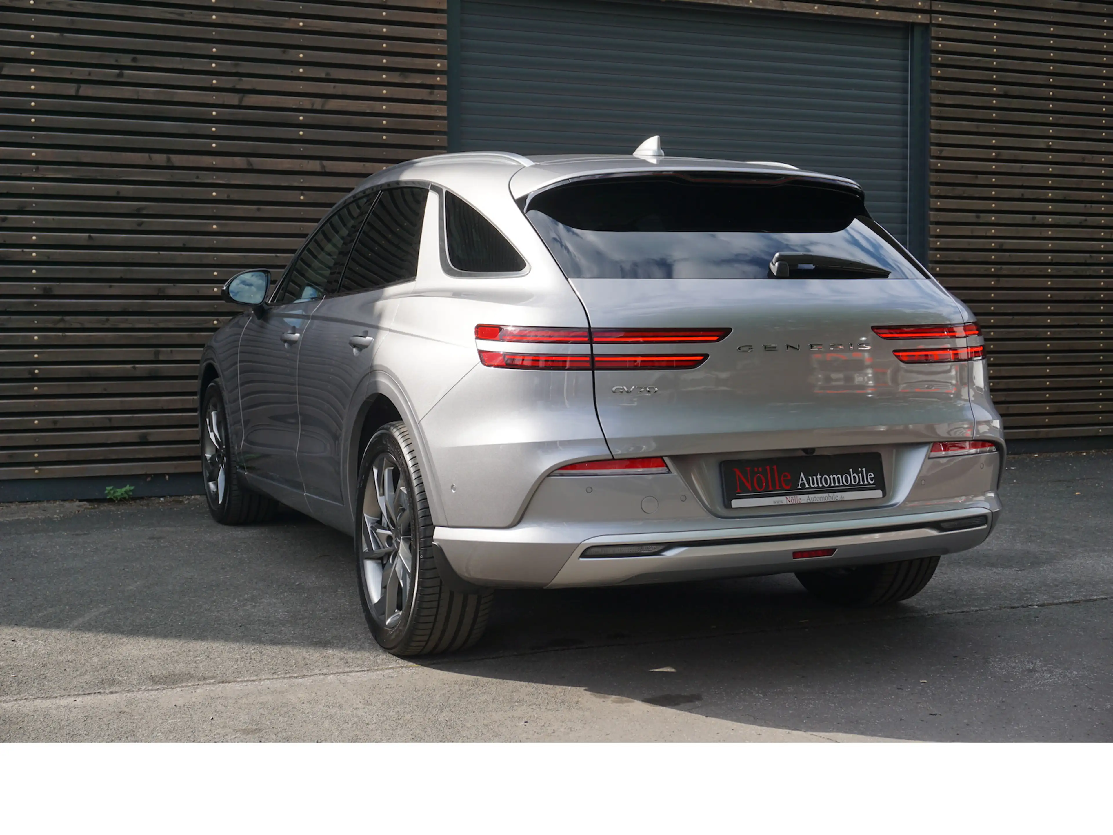 Genesis GV70 Sport Electrified 4WD Pano Massage 360° — photo 7