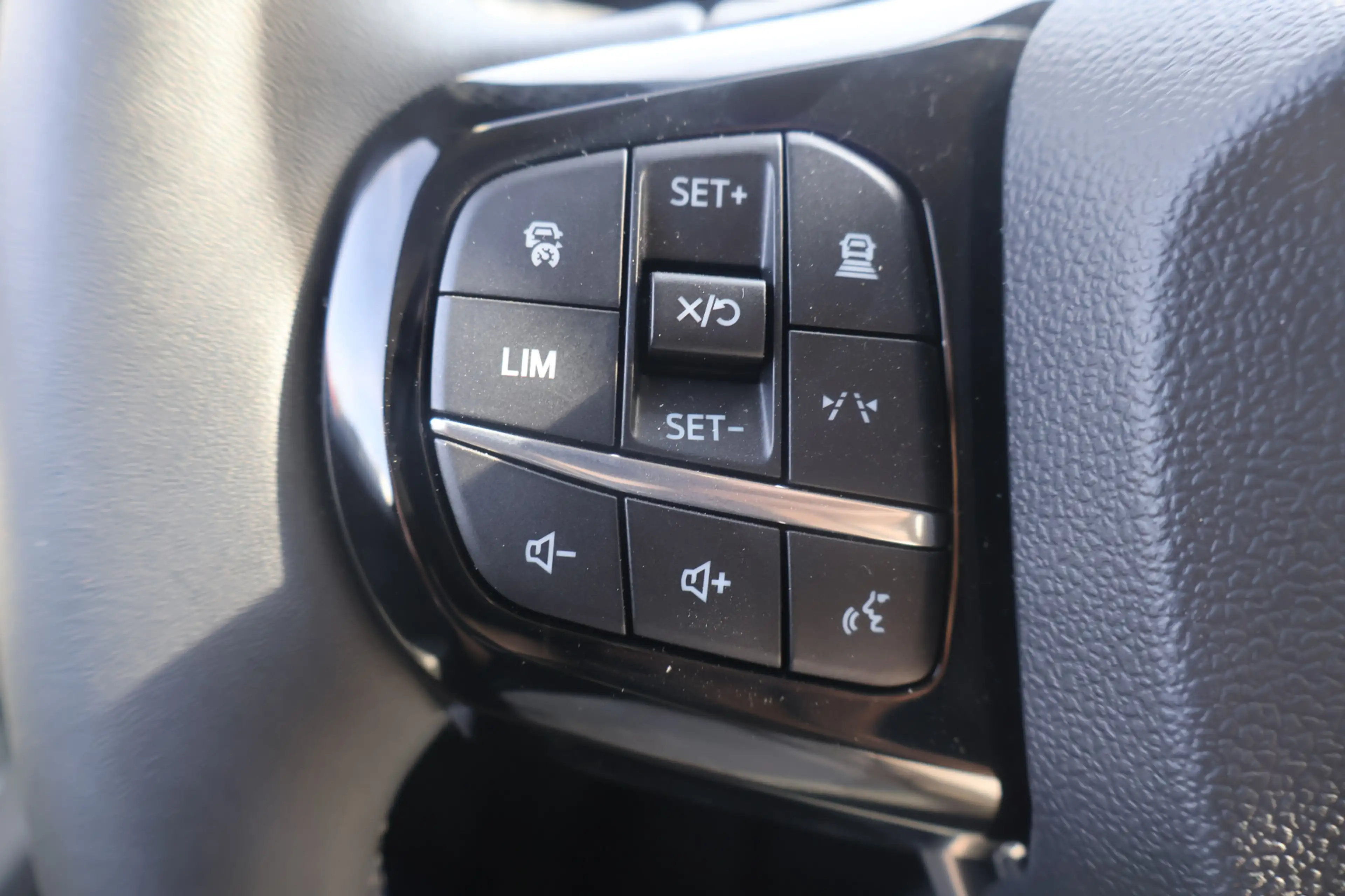 Ford Transit Courier E-Transit Limited 44 kWh Navigatie Airco — photo 26