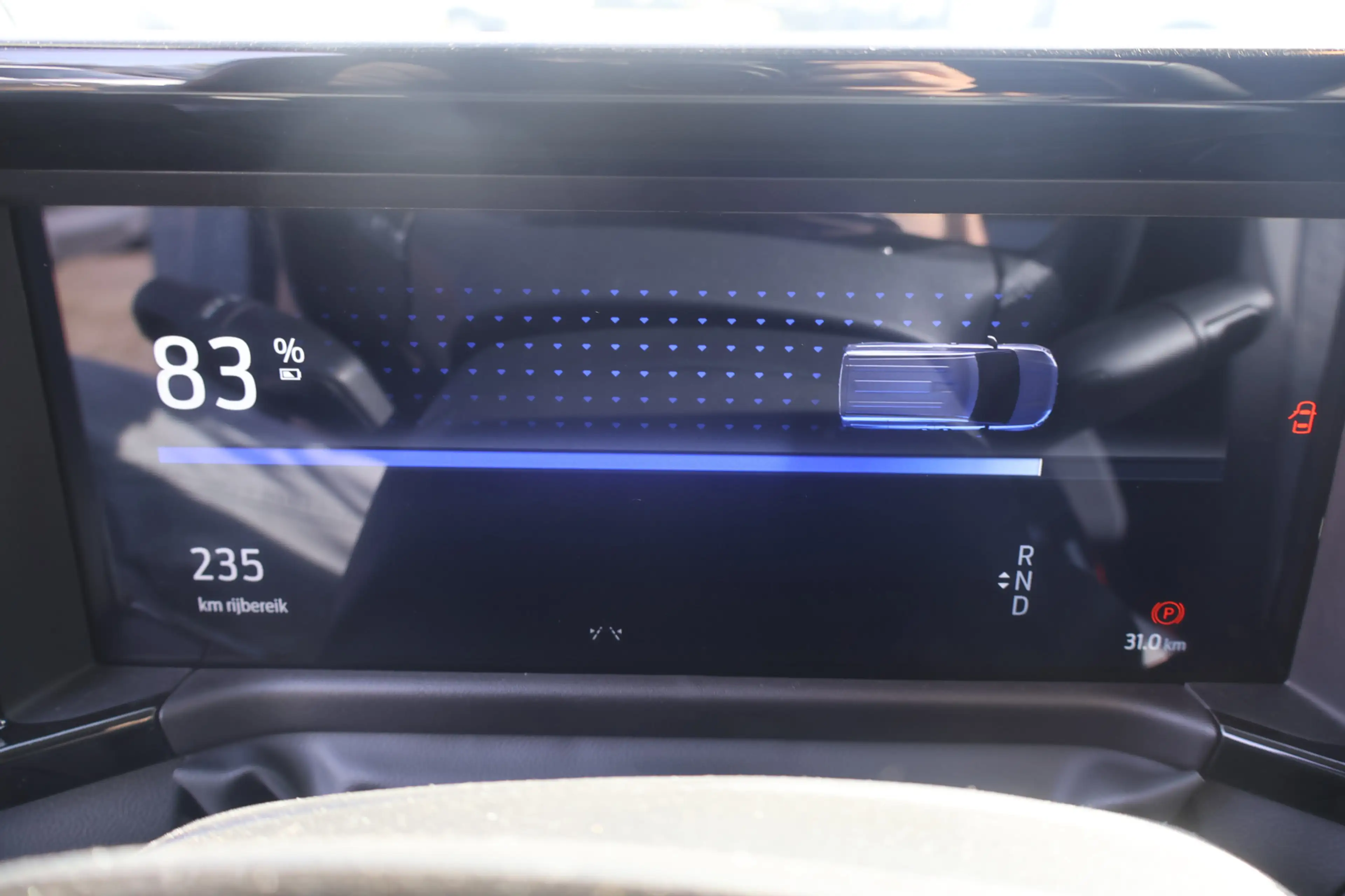 Ford Transit Courier E-Transit Limited 44 kWh Navigatie Airco — photo 17