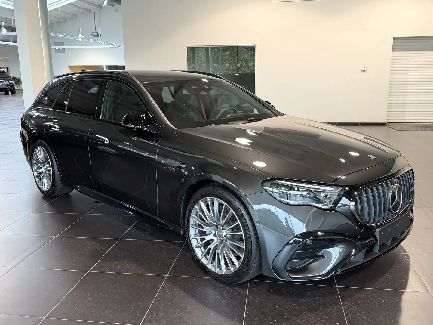 Mercedes-Benz E 53 AMG Hybrid 4M+ Break Night Pack, 360 Camera, Trekhaak, Gris - 2