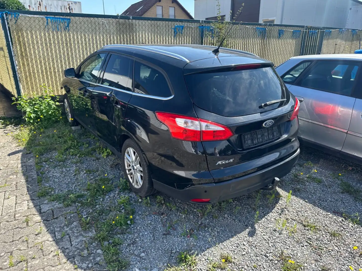 Ford Focus Turnier Titanium / Motorschaden Negro - 1