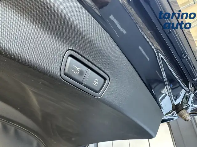 Alfa Romeo Stelvio view 28