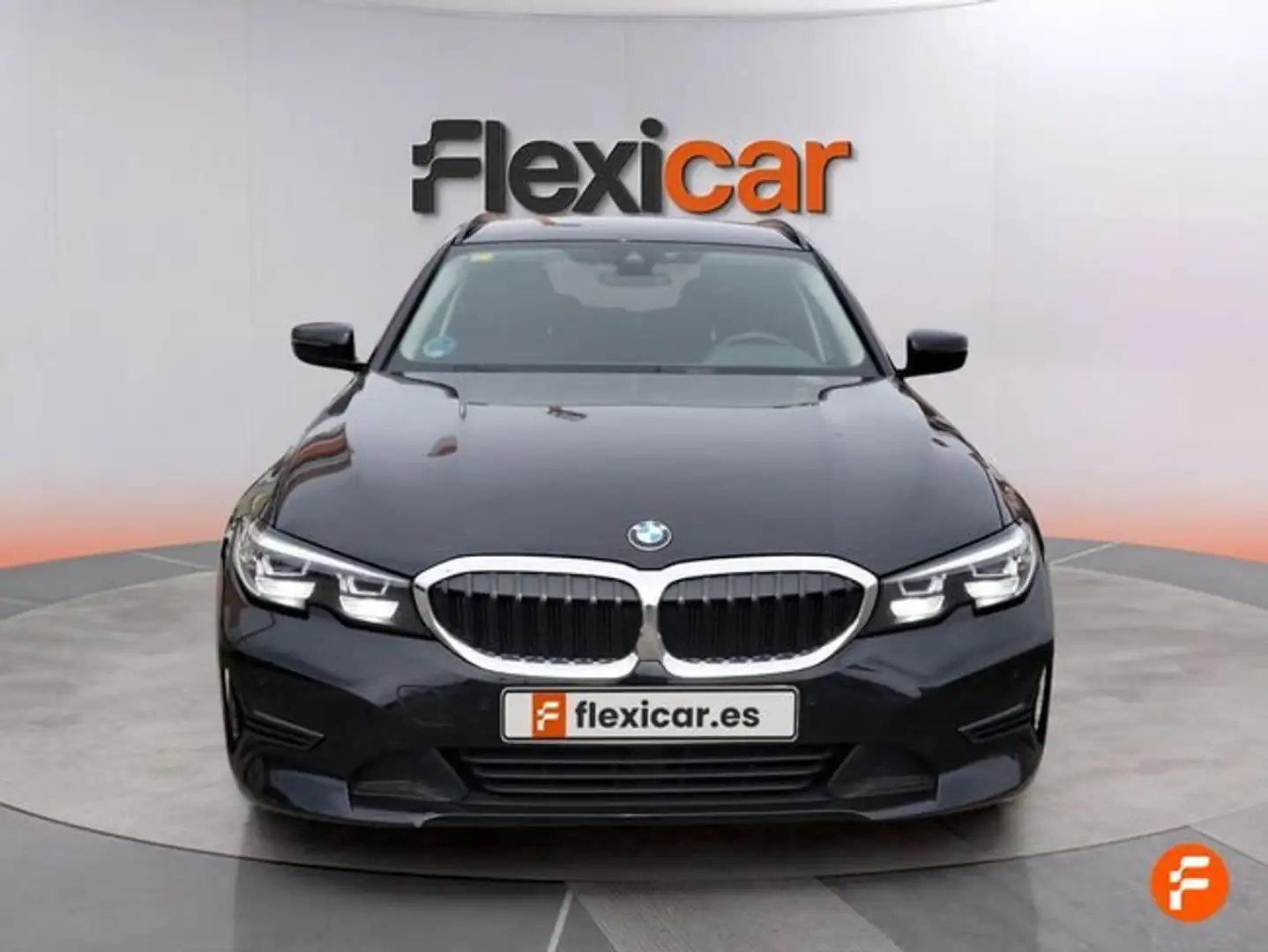BMW 318 318d Auto.Touring Negro - 2