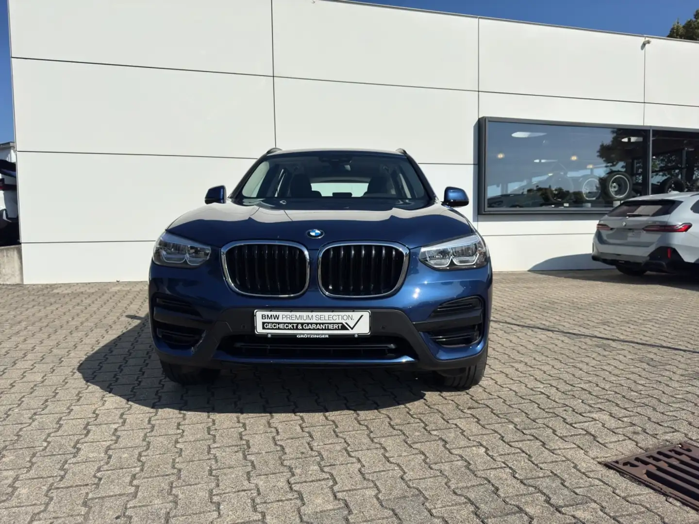 BMW X3 xDrive 20i LED+SHZ+DrivingAss+LiveCockpit Blau - 2