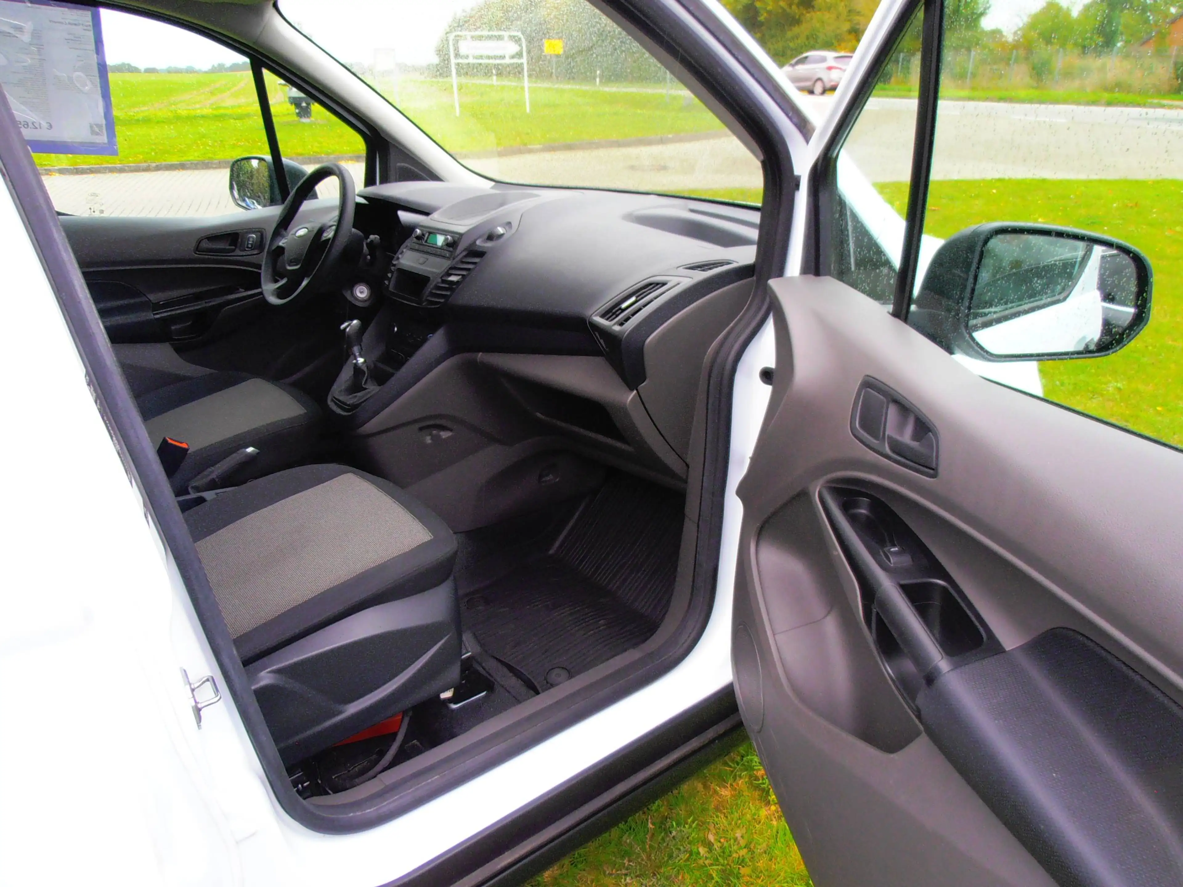 Ford Transit Connect Kasten — photo 5