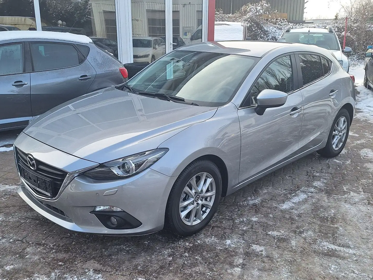 Mazda 3 2.0 Center-Line 1.Hand Automatik PDC Grau - 1