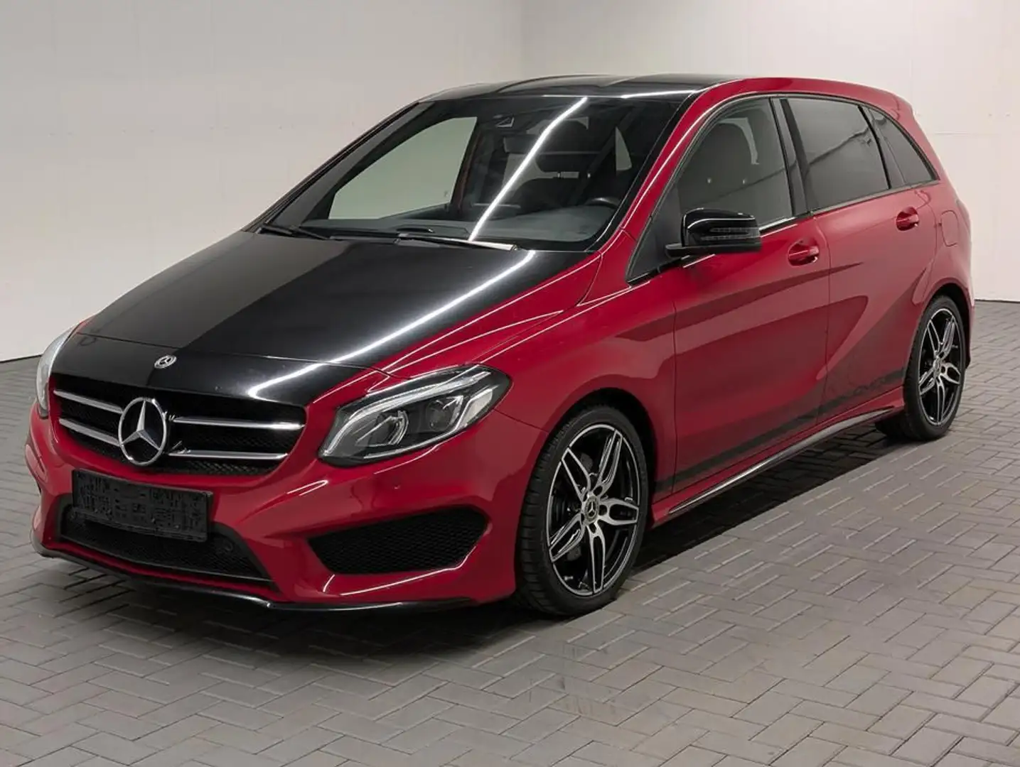 Mercedes-Benz B 250 4Matic AMG-Line LED/AHK/Kam/Standhz/H&K/SH Roşu - 1