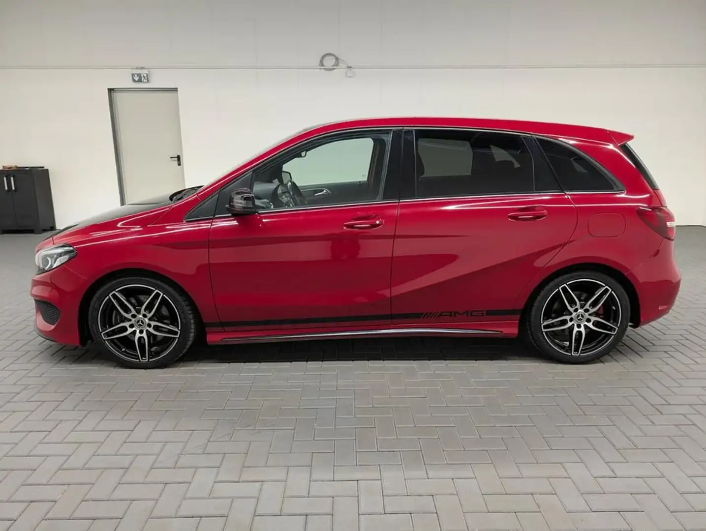 Mercedes-Benz B 250 4Matic AMG-Line LED/AHK/Kam/Standhz/H&K/SH Rouge - 2