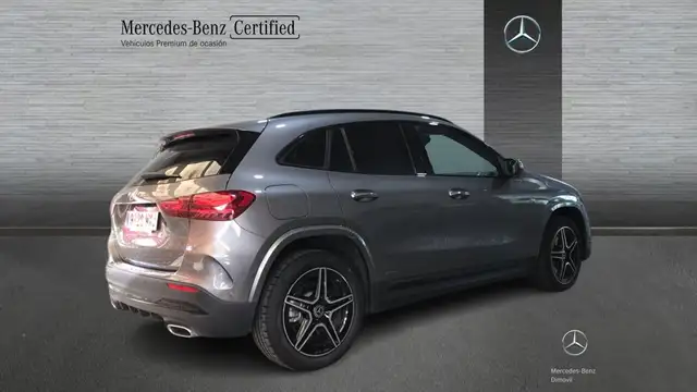 Mercedes-Benz Gla view 2