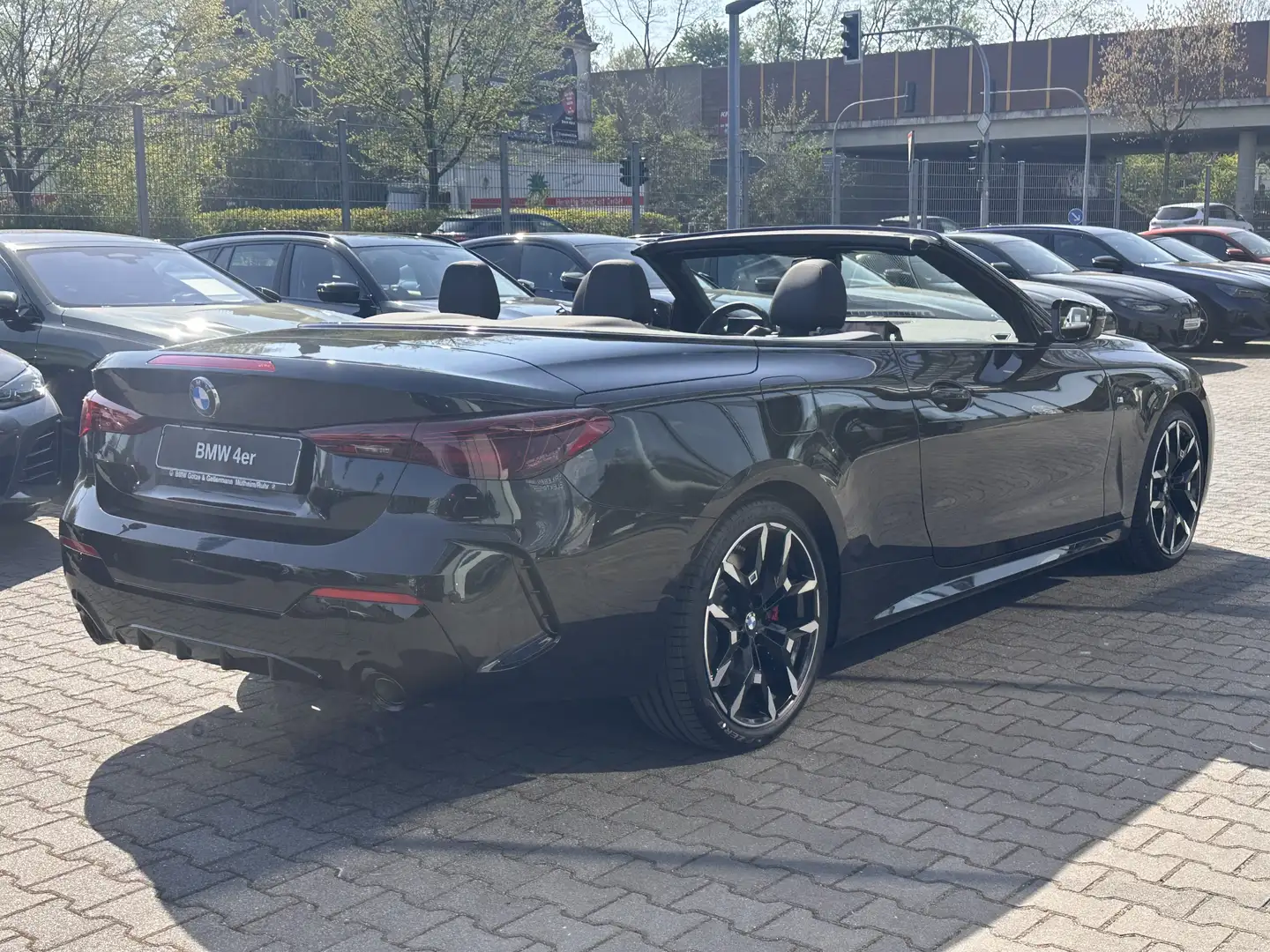 BMW 420 i Cabrio M Sport PRO //Stop&Go HeadUp HiFi Schwarz - 2