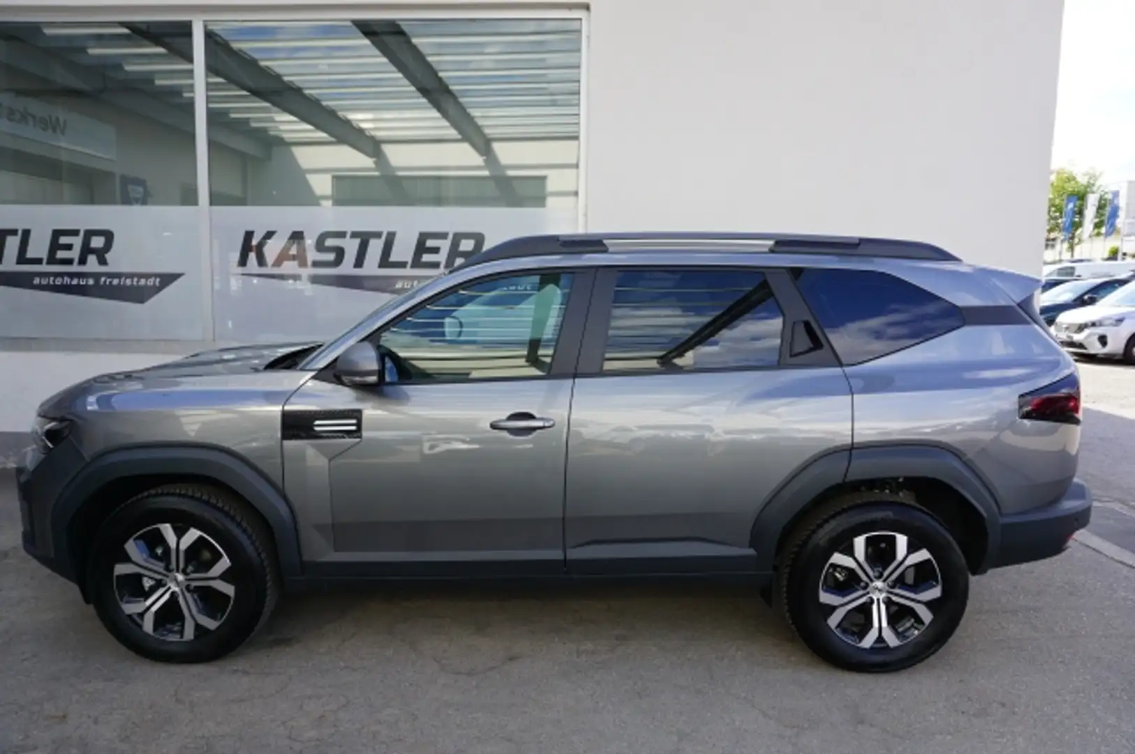 Dacia Bigster Expression Mild Hybrid 130 4x4 Grau - 2