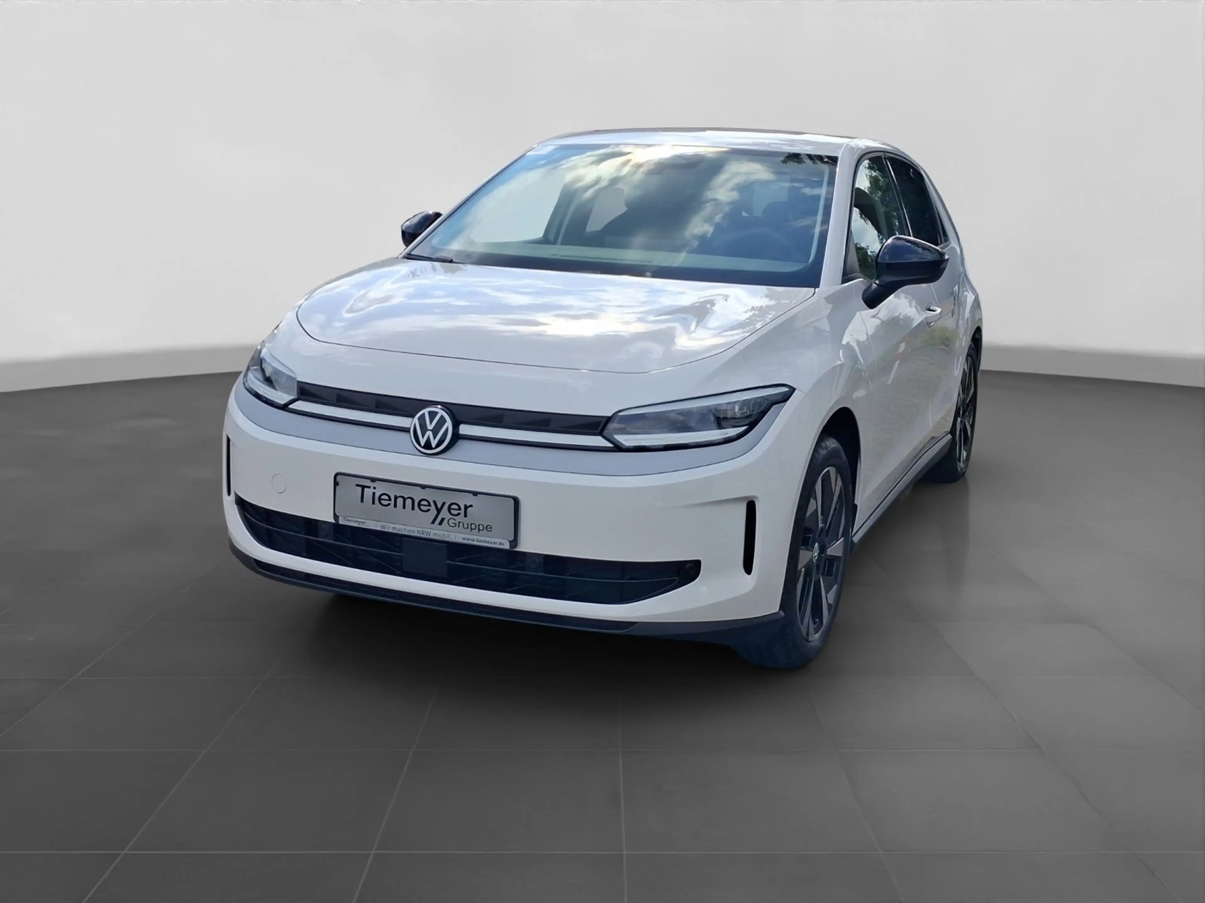 Volkswagen ID. Polo LAUNCH EDITION LIFE REAR VIEW SITZHZ NA — photo 2