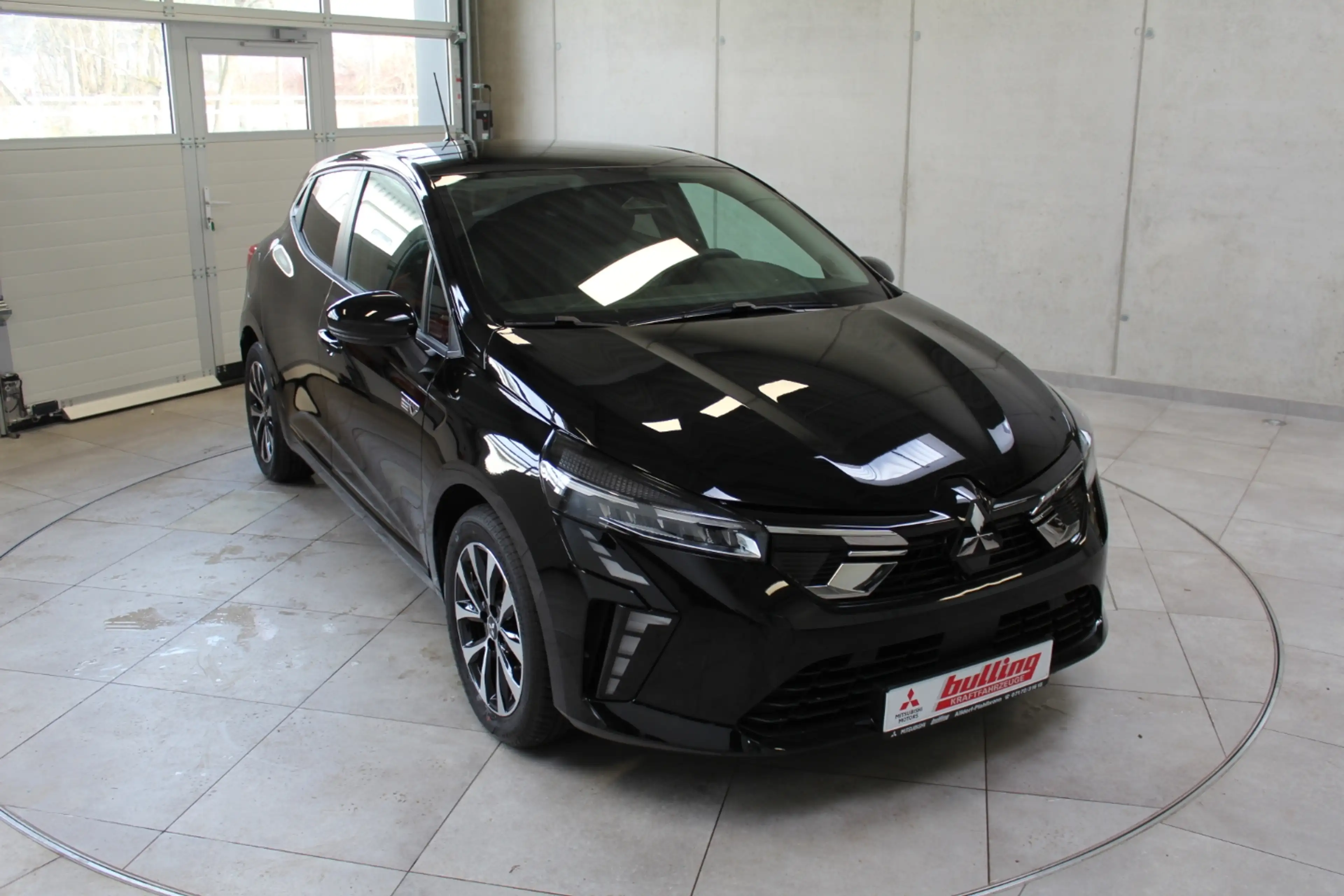 Mitsubishi Colt PLUS 1.6 Hybrid Automatik — photo 4