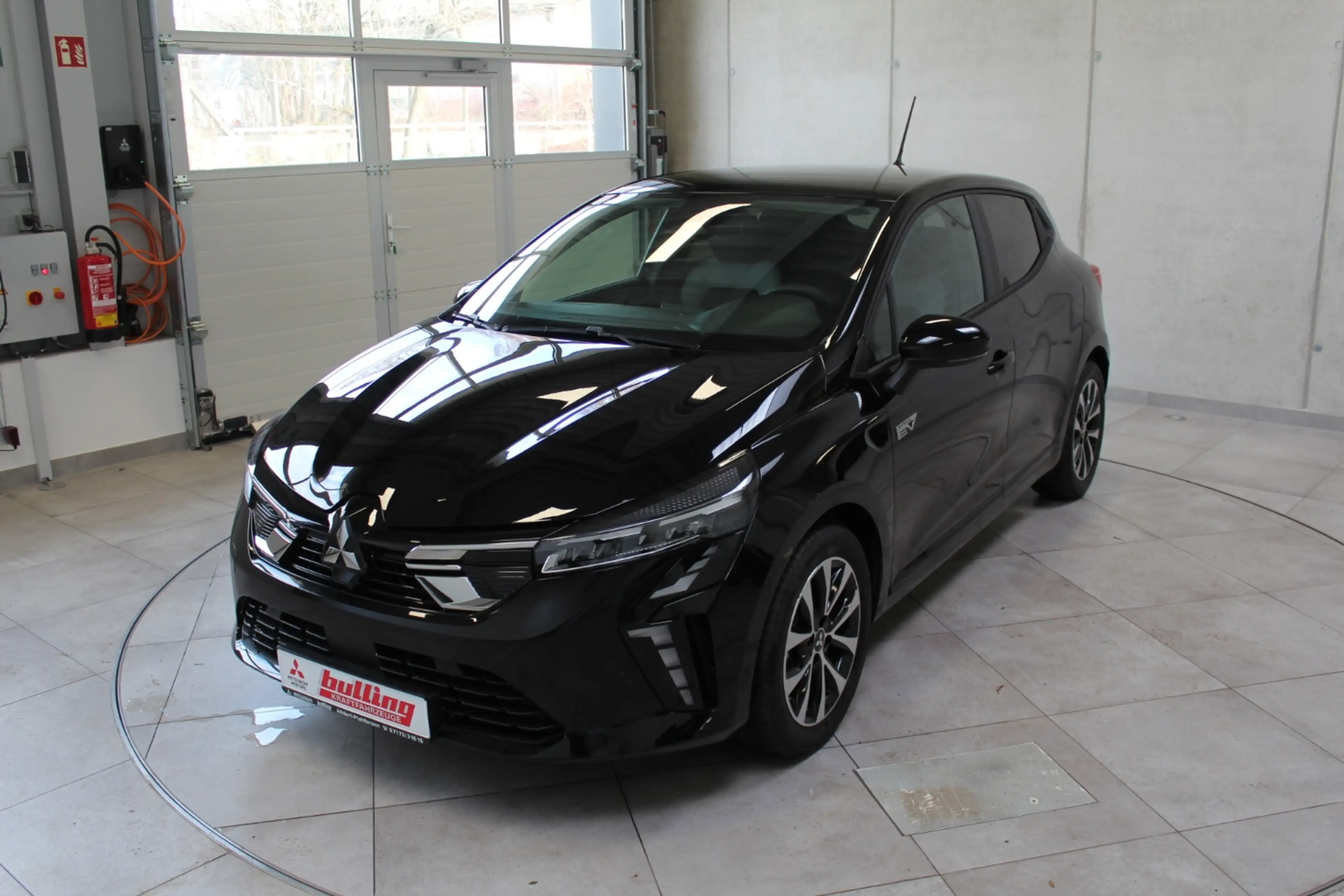 Mitsubishi Colt PLUS 1.6 Hybrid Automatik — photo 2