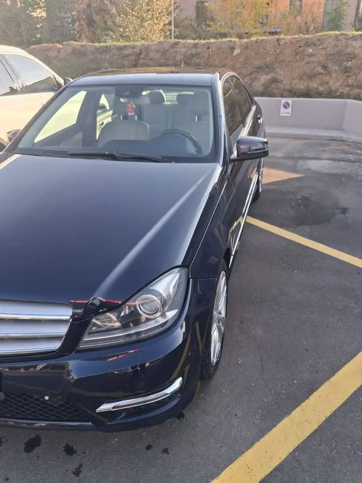 Mercedes-Benz C 220