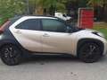 Toyota Aygo X Lounge Air Or - thumbnail 2