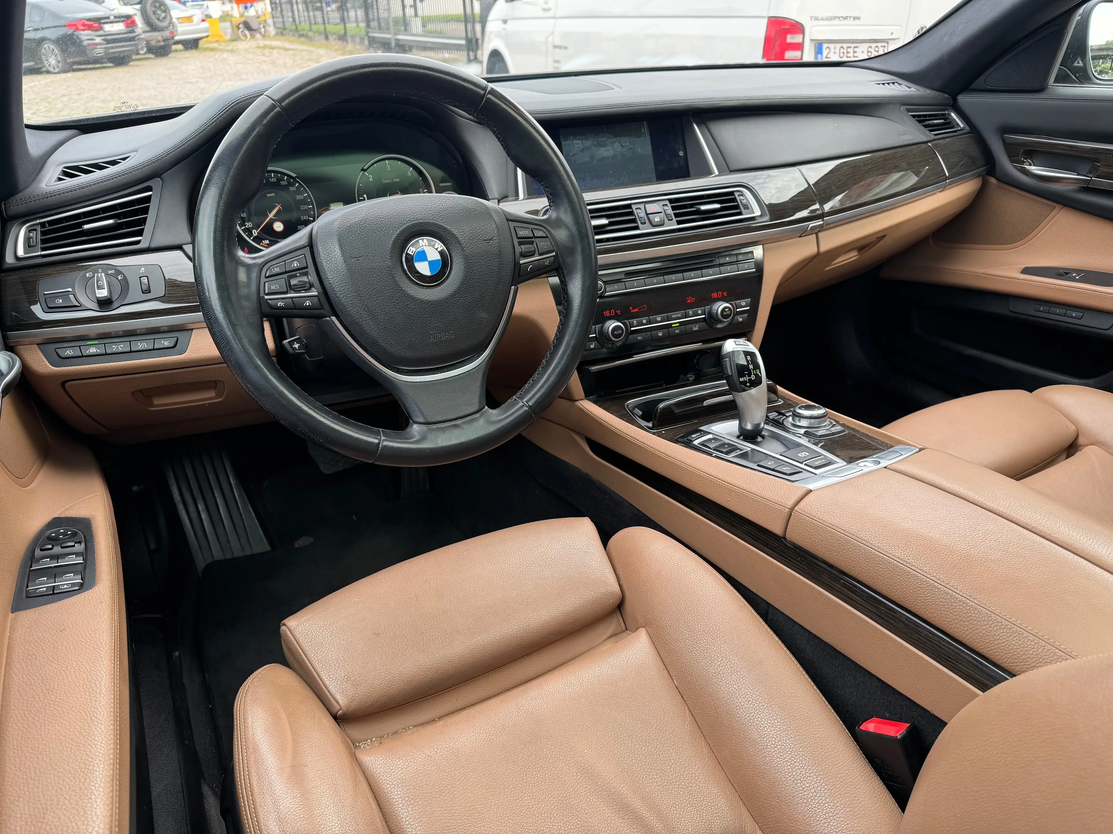 BMW 740 740da *Led*Nightvision*360*Lane-assist* — photo 5