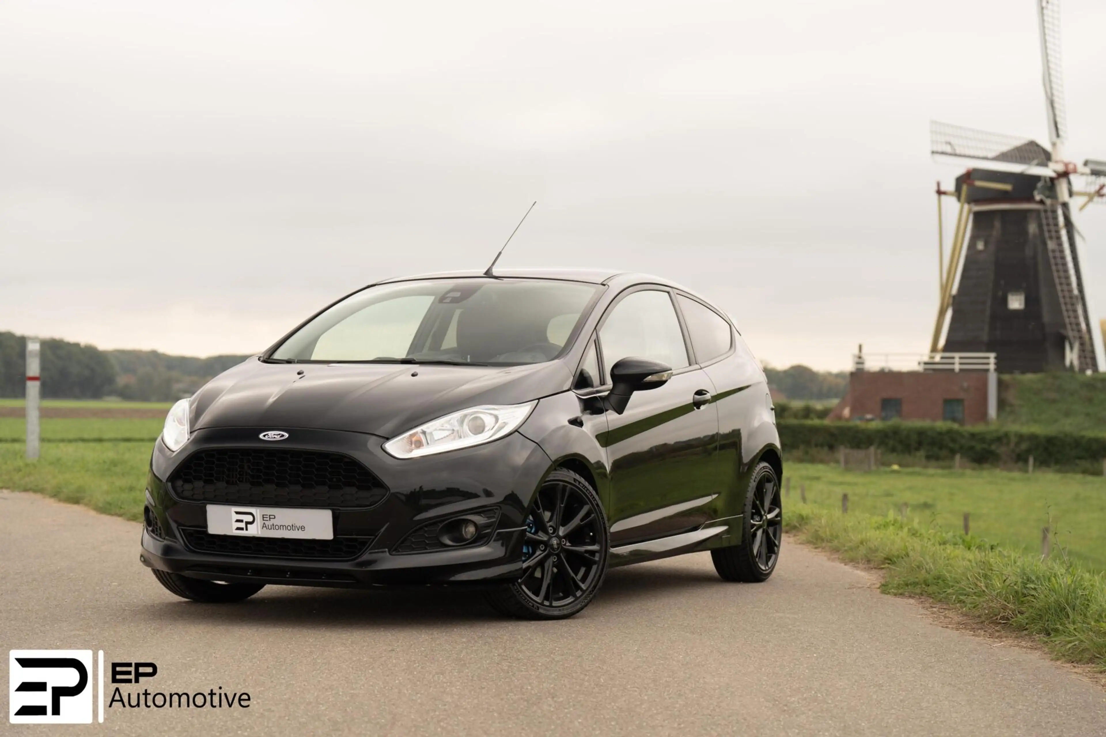 Ford Fiesta 1.0 EcoBoost Black Edition|PSensoor|17"|Cruise|
