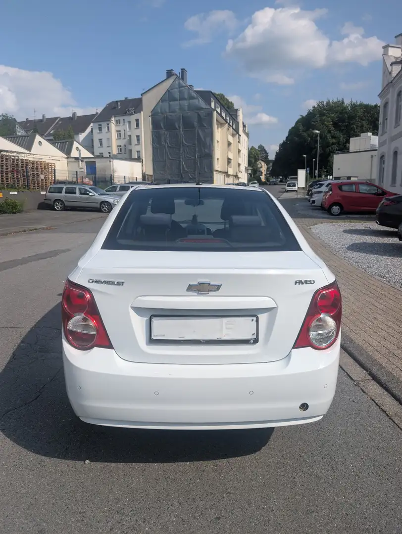 Chevrolet Aveo 1.4 LT+ Blanc - 2
