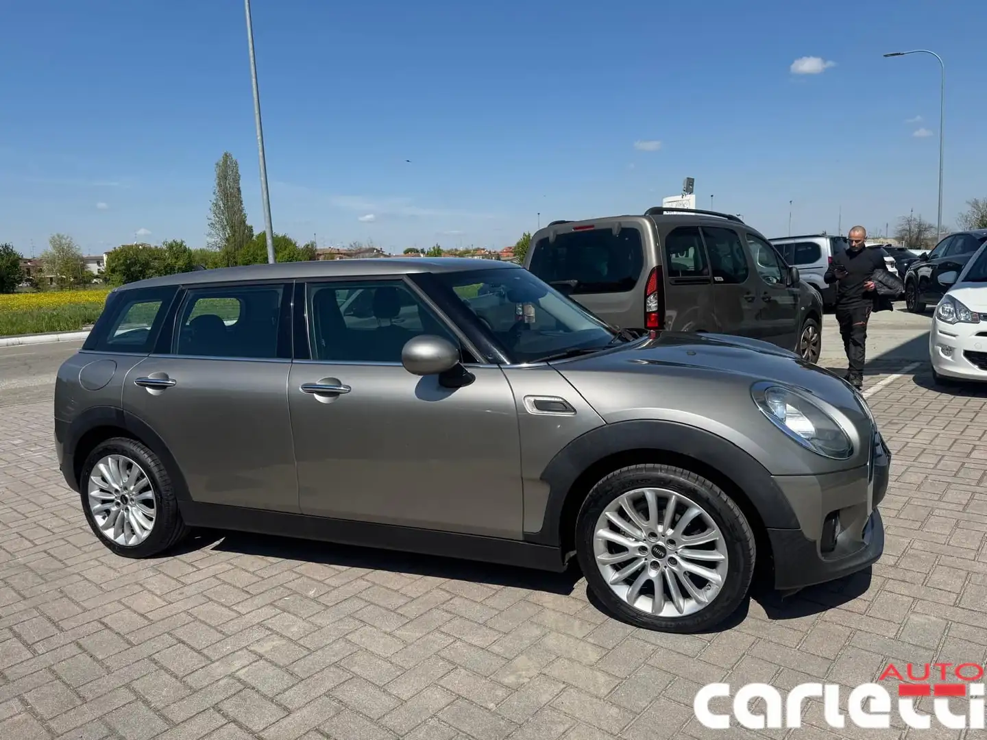 MINI One D Clubman Mini 1.5 One D Business Clubman Automatica Gris - 1