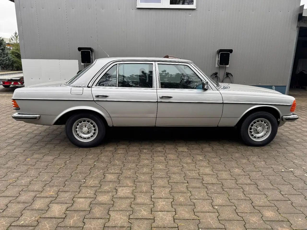 Mercedes-Benz 280 E W123 **1. HAND**, foto 4