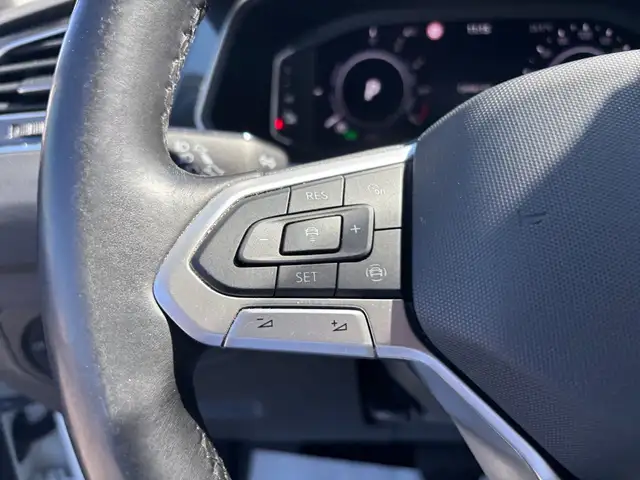 Volkswagen Tiguan view 12