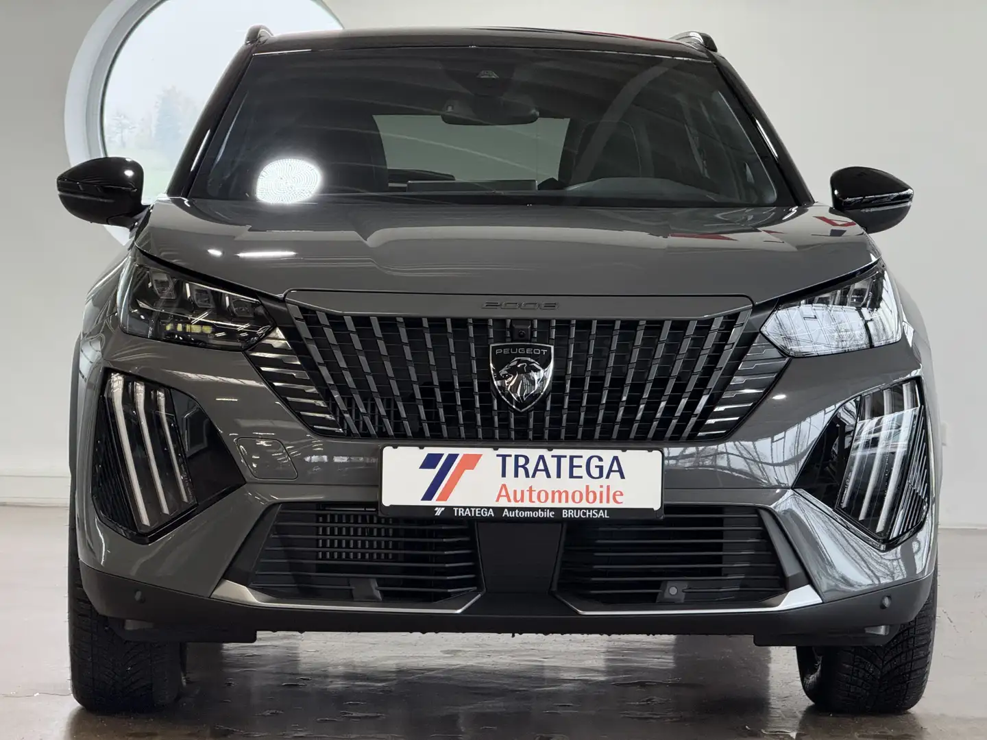 Peugeot 2008 Hybrid 145 GT AHK Massage SH ACC 360° GJR Grau - 2