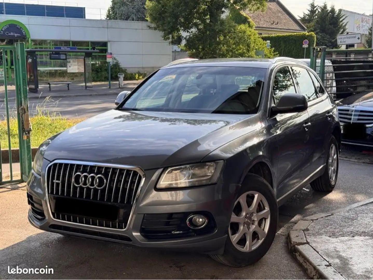 Audi Q5 Phase 2 2.0 TDI Quattro S-Tronic7 177cv Boîte auto Gris - 1