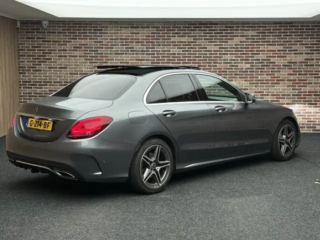 Mercedes-Benz C Class view 2