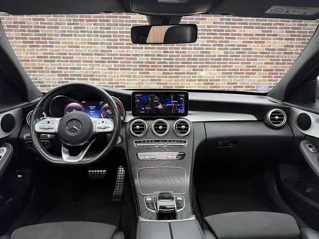 Mercedes-Benz C Class view 11