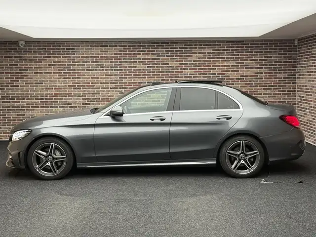 Mercedes-Benz C Class view 6