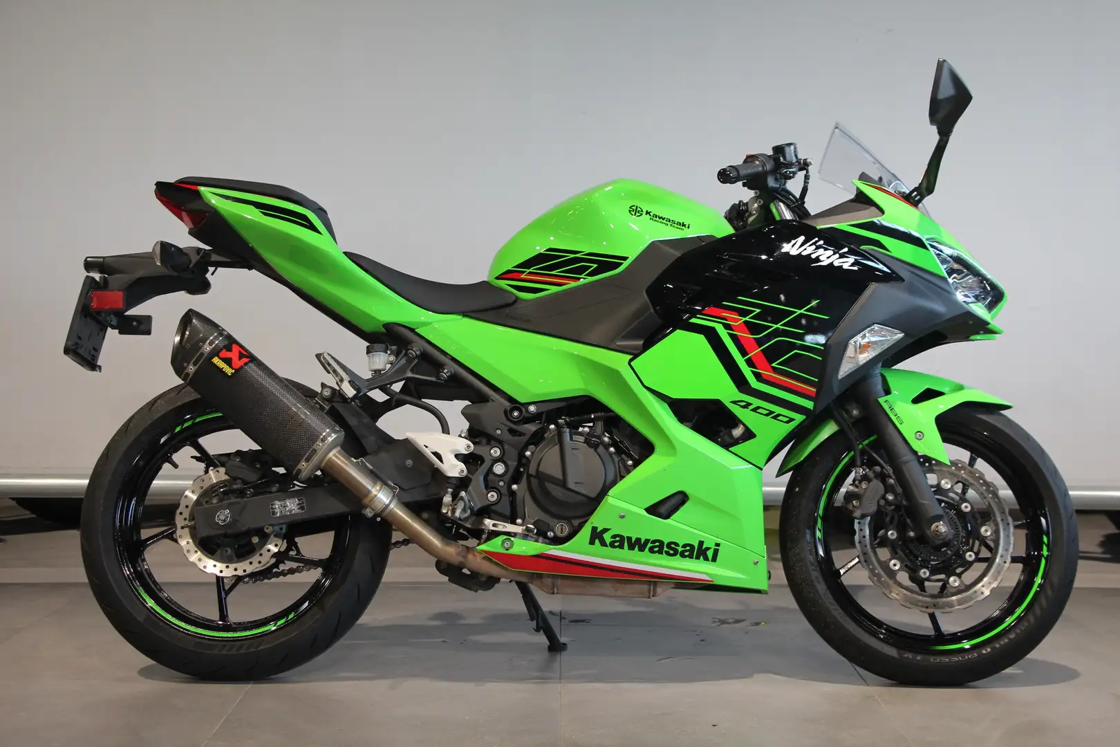 Kawasaki Ninja 400 Zwart - 1