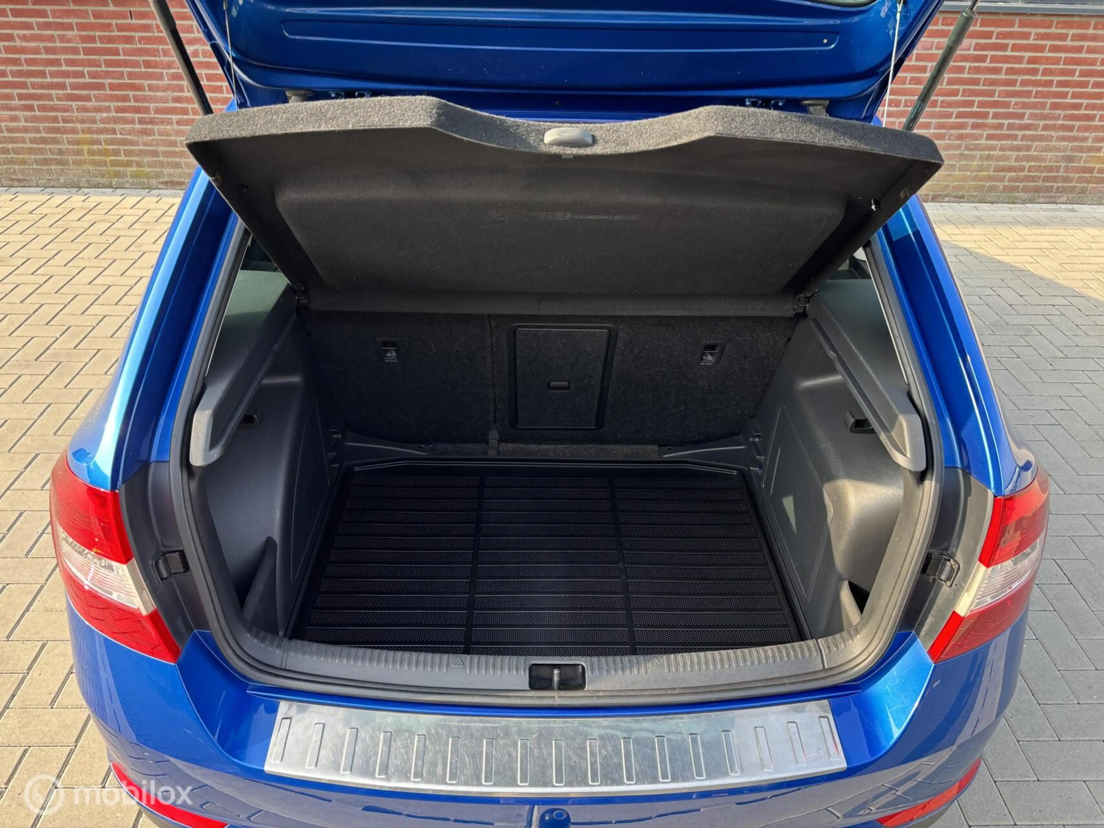 Skoda Rapid/Spaceback 1.2 TSI Greentech JOY | Pano | Carplay — photo 23