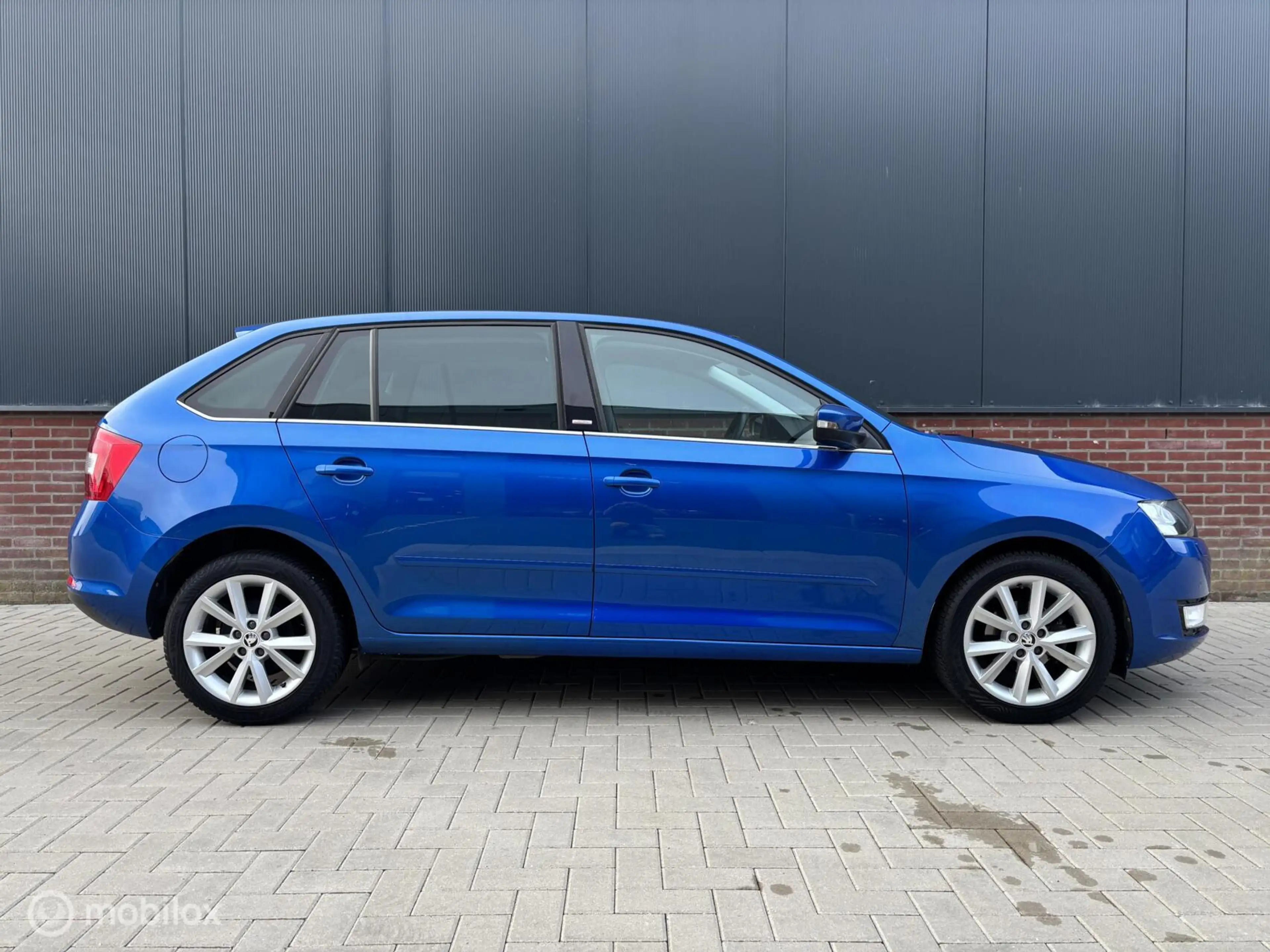 Skoda Rapid/Spaceback 1.2 TSI Greentech JOY | Pano | Carplay — photo 7