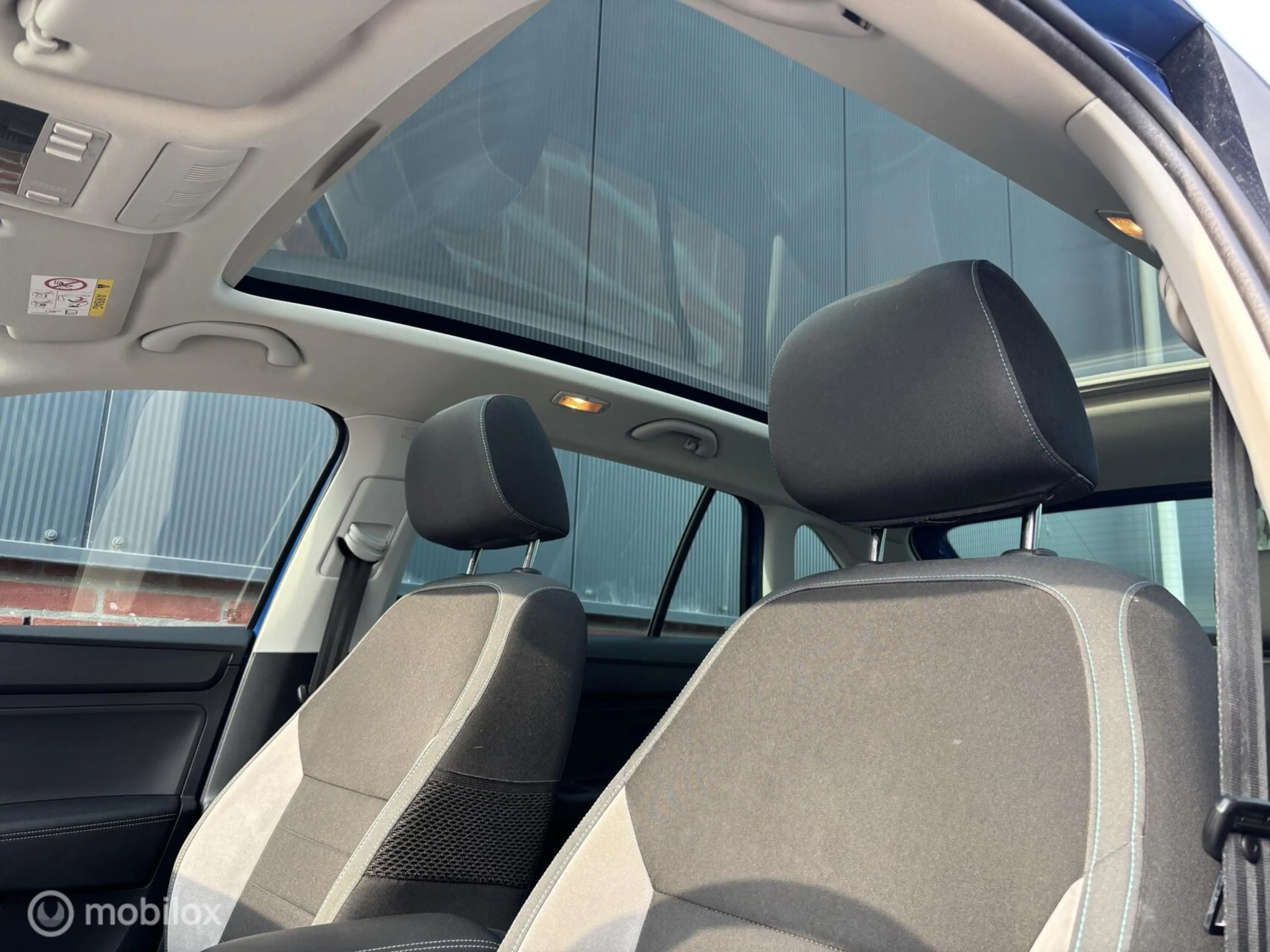 Skoda Rapid/Spaceback 1.2 TSI Greentech JOY | Pano | Carplay — photo 21