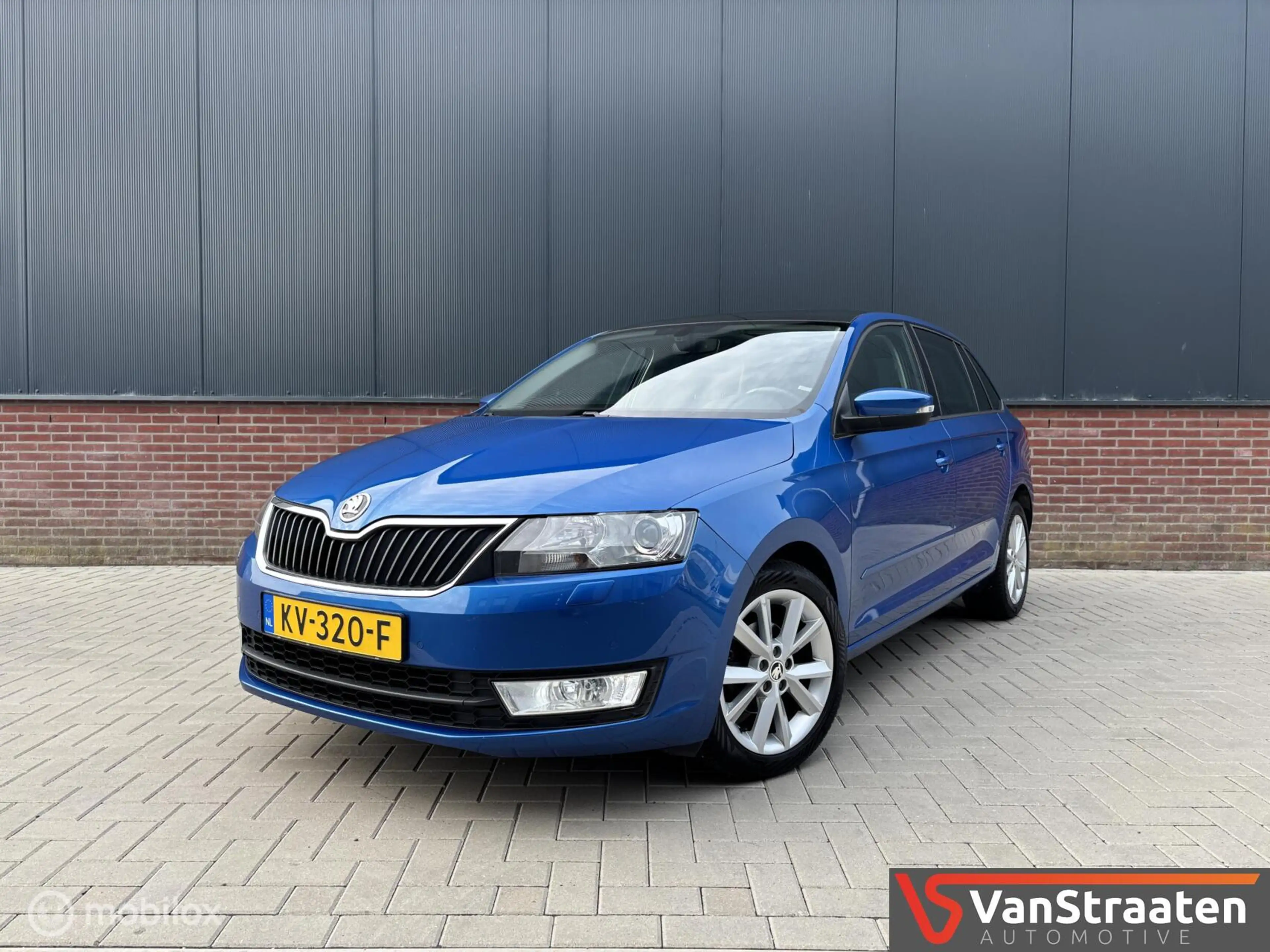 Skoda Rapid/Spaceback 1.2 TSI Greentech JOY | Pano | Carplay — photo 3