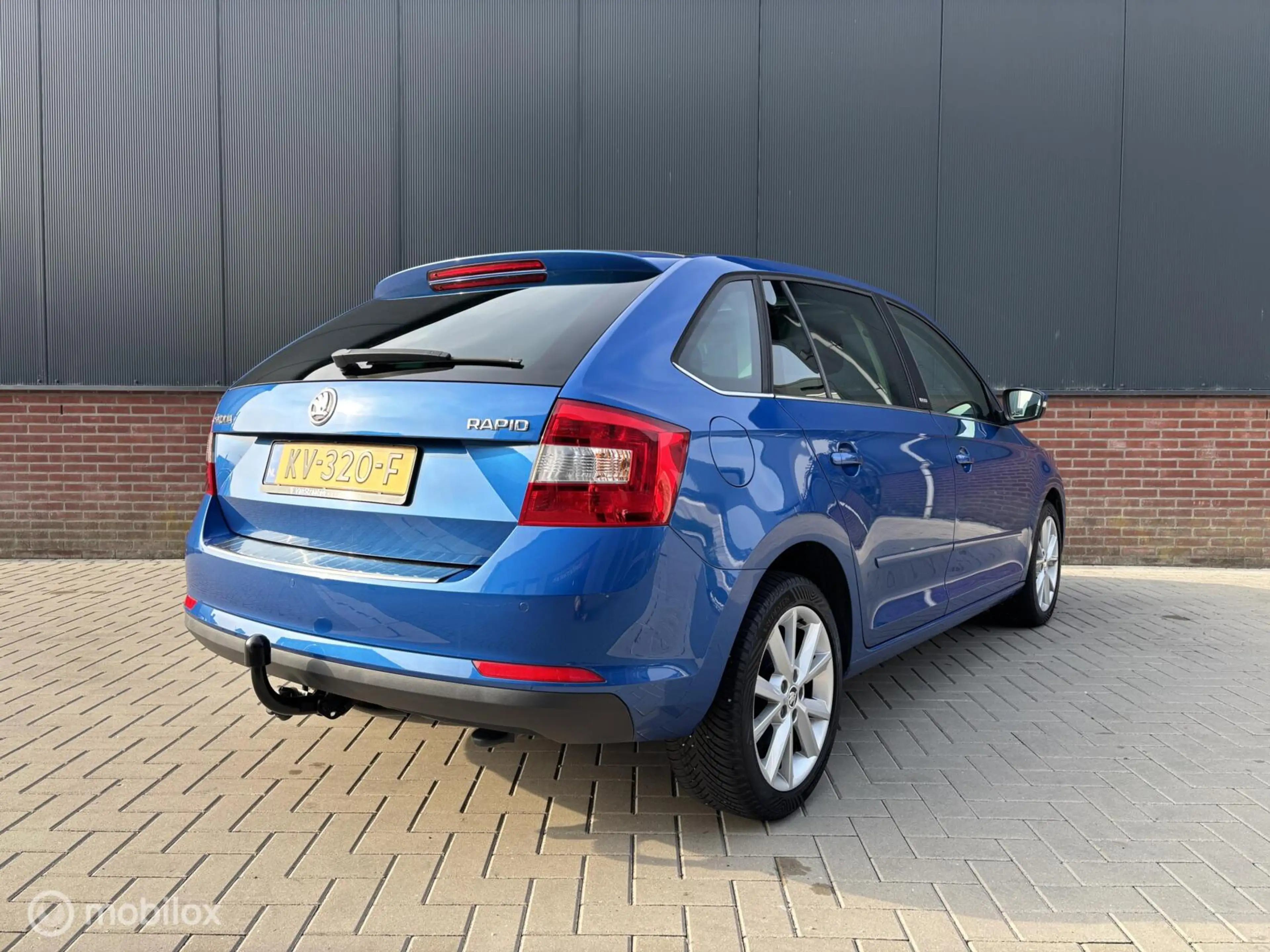 Skoda Rapid/Spaceback 1.2 TSI Greentech JOY | Pano | Carplay — photo 13