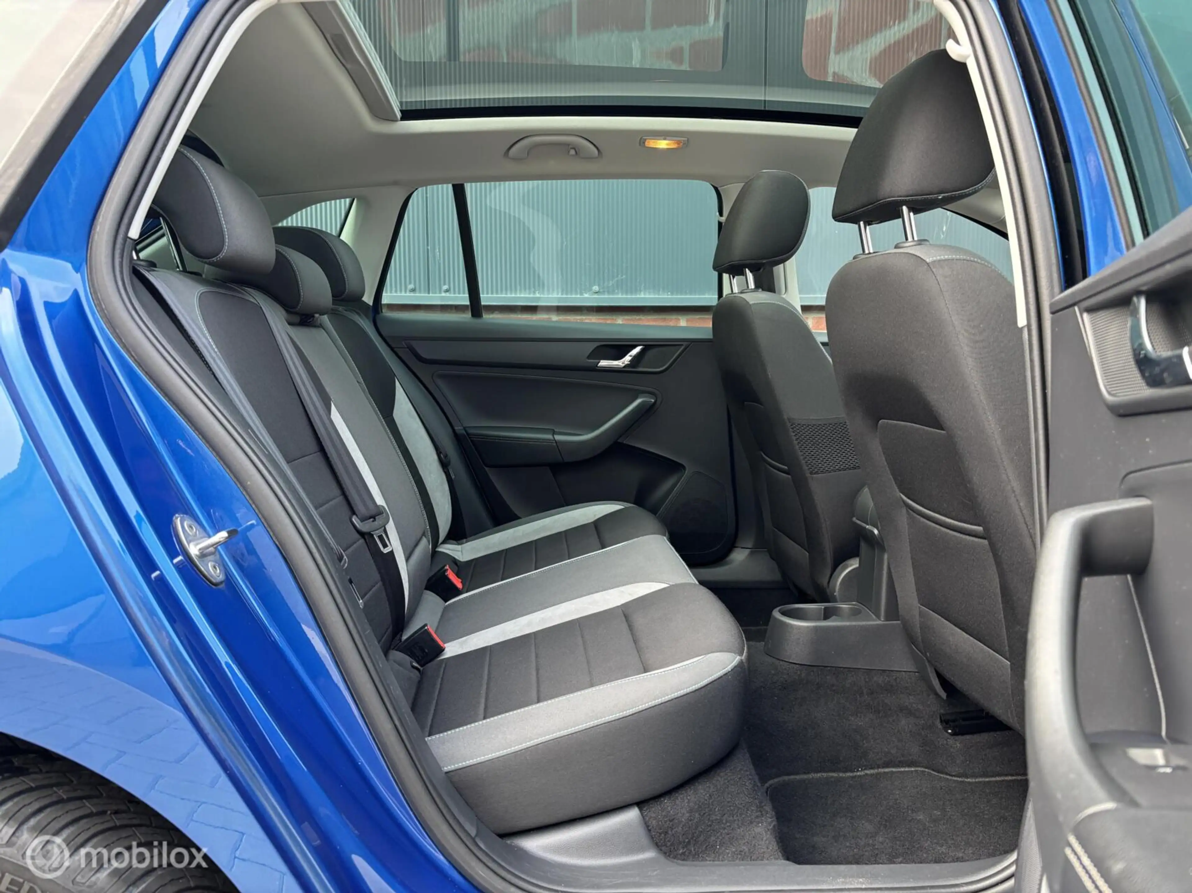 Skoda Rapid/Spaceback 1.2 TSI Greentech JOY | Pano | Carplay — photo 24