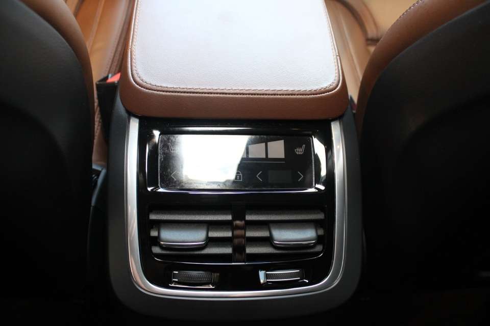 2025 Volvo XC90 T8 Ultra 1 proprio pas d accidents bas kilo , thumb 28